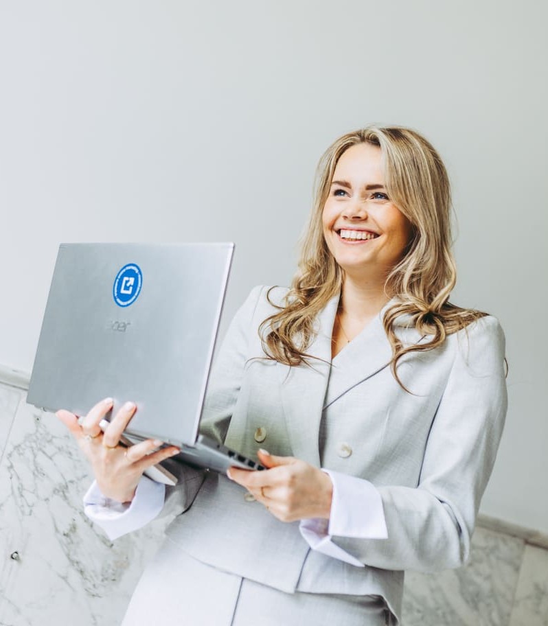 Nora Tjoelker Nora Tjoelker